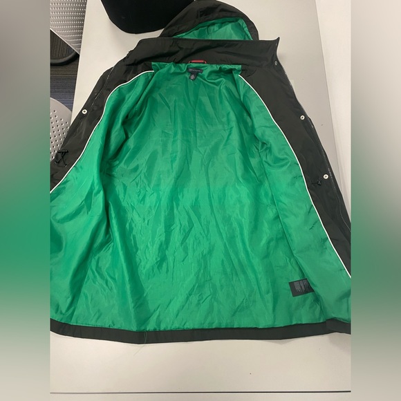 Black Tommy Hilfiger, medium jacket - Picture 7 of 7